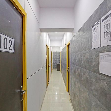 Hotel O North Campus New Delhi Buitenkant foto