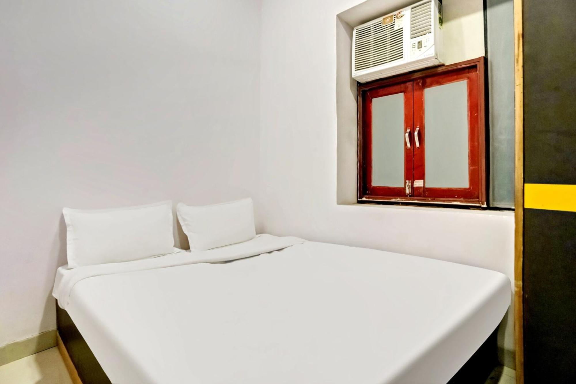 Hotel O North Campus New Delhi Buitenkant foto